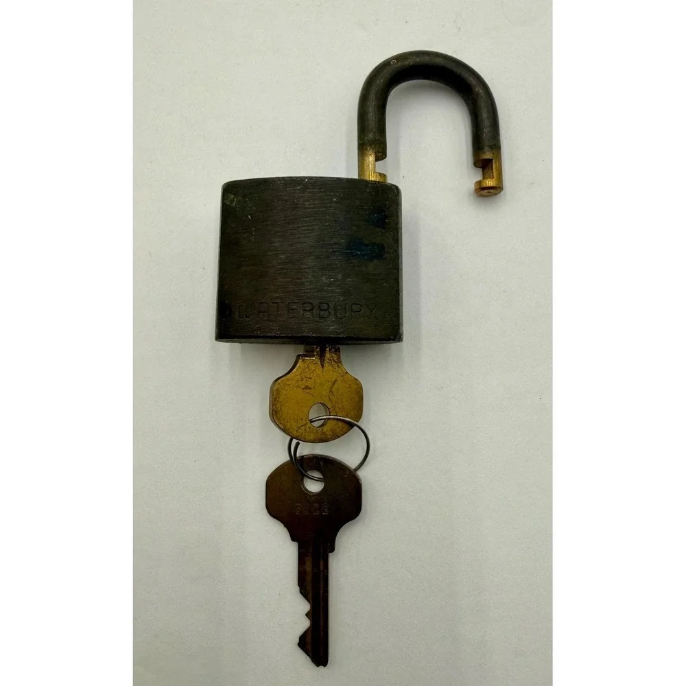 Vintage Waterbury US Military Style Brass Padlock with 2 Keys S322 Heavy Duty